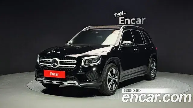 Mercedes-Benz GLB-Class 2021 — Фото 1/20