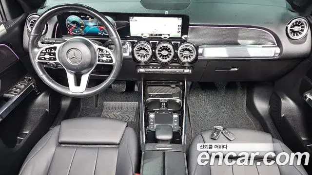 Mercedes-Benz GLB-Class 2021 — Фото 7/20