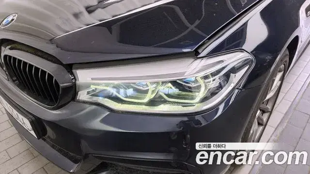 BMW 5 Series 2018 — Şəkil 4/34