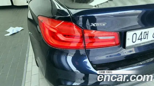 BMW 5 Series 2018 — Şəkil 3/34