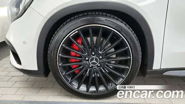 Mercedes-Benz GLA-Class 2019 — Фото 5/20