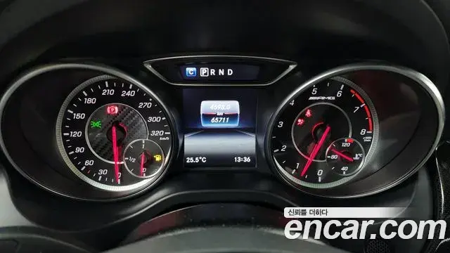 Mercedes-Benz GLA-Class 2019 — Фото 7/20