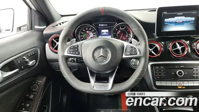 Mercedes-Benz GLA-Class 2019 — Фото 13/20