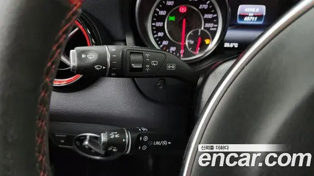Mercedes-Benz GLA-Class 2019 — ფოტო 22/29