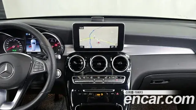 Mercedes-Benz GLC-Class 2018 — Фото 12/20