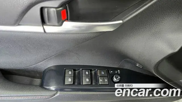Toyota Camry 2019 — Photo 26/28