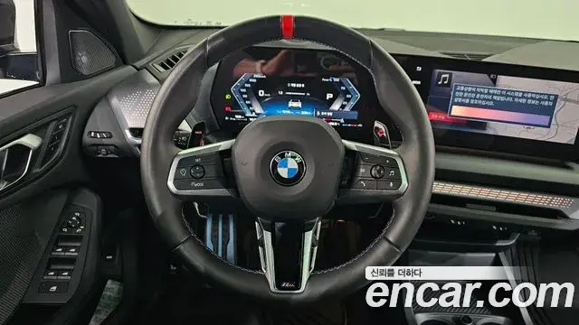 BMW 1 Series 2025 — Şəkil 21/36