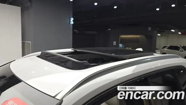 Volvo XC40 2022 — Şəkil 20/33