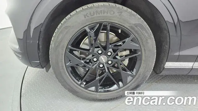 Genesis GV70 2021 — Photo 11/35