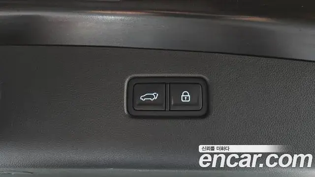 Genesis GV70 2021 — Photo 31/35