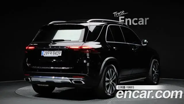 Mercedes-Benz GLE-Class 2024 — ფოტო 22/34