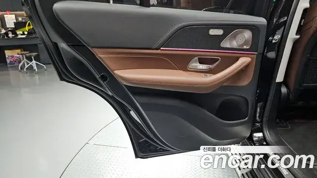 Mercedes-Benz GLE-Class 2024 — ფოტო 32/34