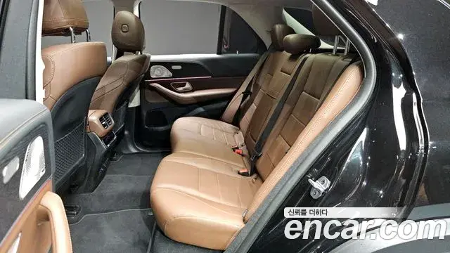 Mercedes-Benz GLE-Class 2024 — ფოტო 14/34