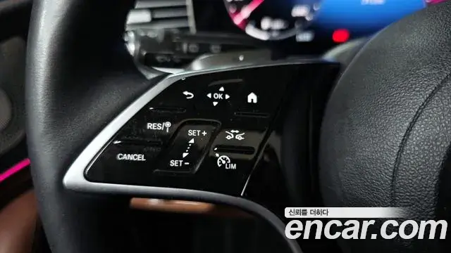 Mercedes-Benz GLE-Class 2024 — ფოტო 23/34