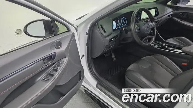 Hyundai Sonata 2021 — Фото 13/20