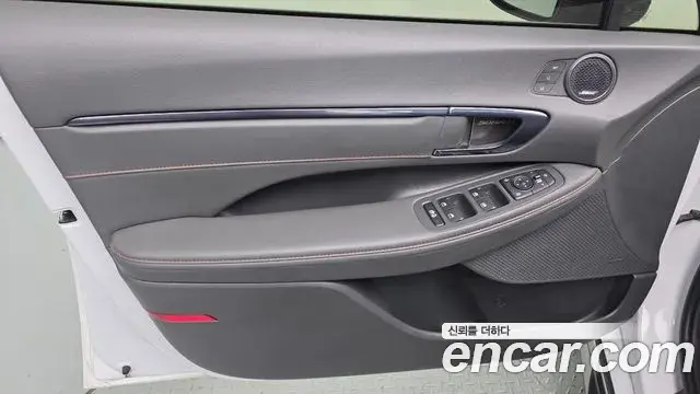 Hyundai Sonata Hybrid 2021 — ფოტო 34/35