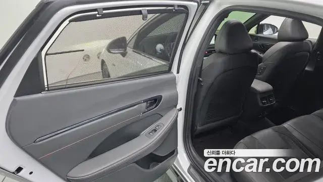 Hyundai Sonata Hybrid 2021 — ფოტო 25/35