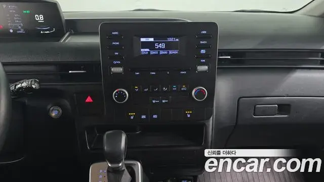 Hyundai Staria 2022 — Şəkil 17/30