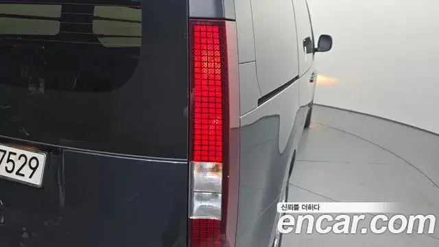Hyundai Staria 2022 — Şəkil 29/30