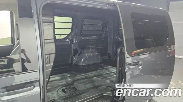 Hyundai Staria 2022 — Şəkil 2/30