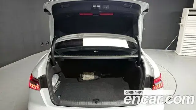 Audi A6 2021 — ფოტო 5/34