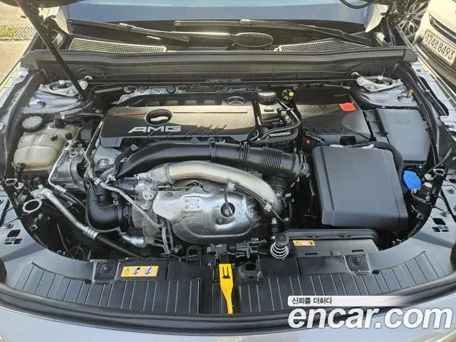 Mercedes-Benz GLB-Class 2022 — ფოტო 4/20