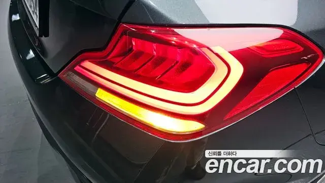 Genesis G70 2019 — Şəkil 13/30