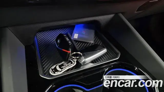 BMW M5 2025 — Photo 17/35