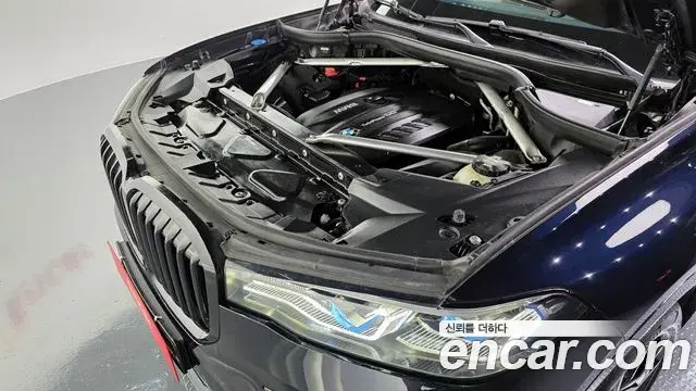 BMW X7 2019 — Photo 3/20