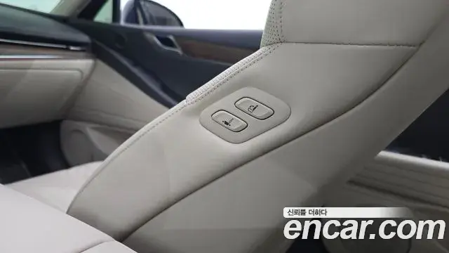 Genesis G80 2022 — Photo 34/34