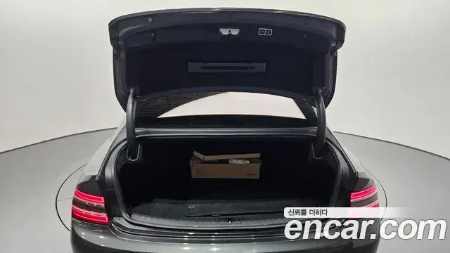 Genesis G80 2020 — Şəkil 26/34