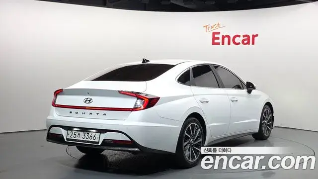 Hyundai Sonata 2019 — Фото 2/20