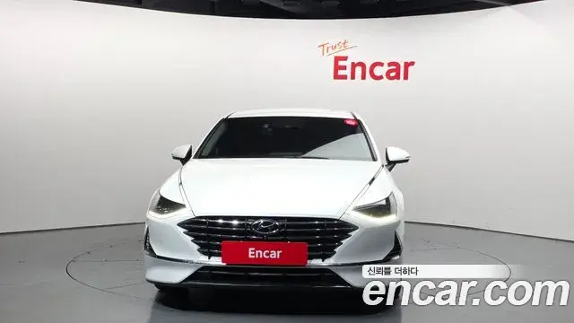 Hyundai Sonata 2019 — Фото 3/20