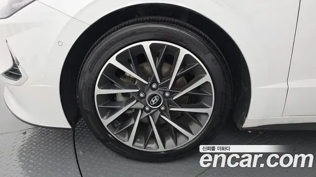 Hyundai Sonata 2019 — Фото 5/20