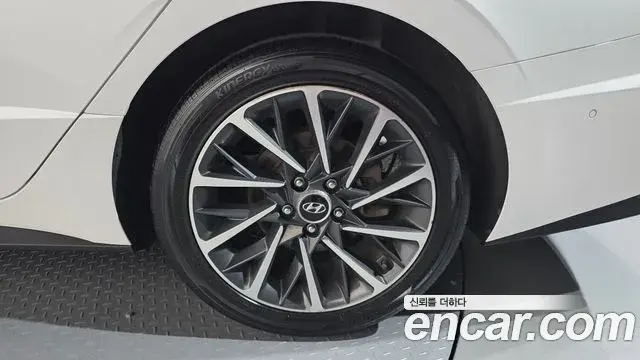 Hyundai Sonata Hybrid 2019 — Şəkil 14/33