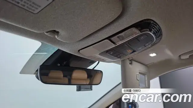 Hyundai Sonata Hybrid 2019 — Şəkil 17/33