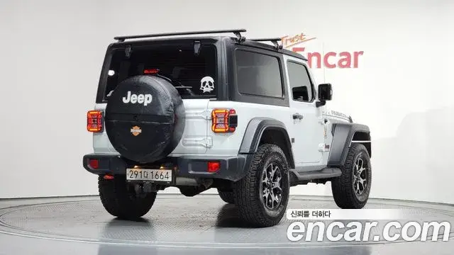 Jeep Wrangler 2019 — Şəkil 26/31