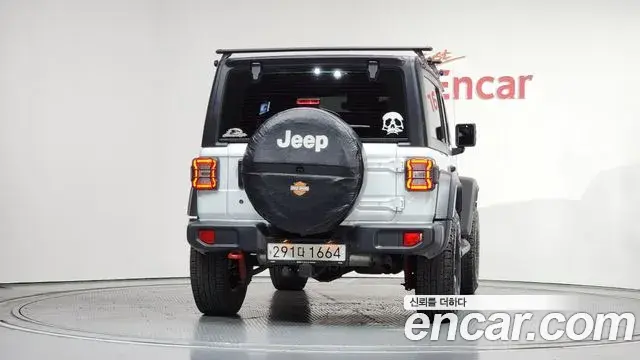 Jeep Wrangler 2019 — Şəkil 16/31