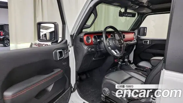 Jeep Wrangler 2019 — Şəkil 7/31