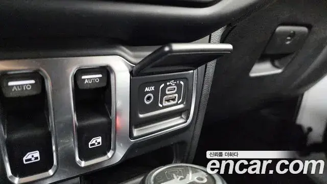 Jeep Wrangler 2019 — Şəkil 31/31