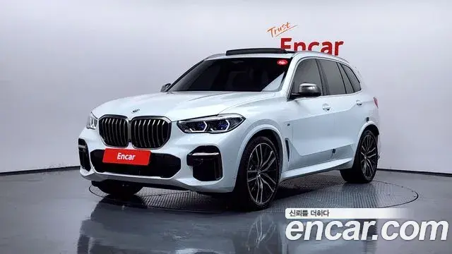 BMW X5 2022 — ფოტო 32/33