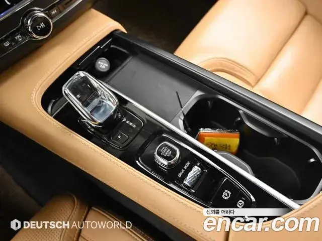 Volvo S90 2021 — Photo 9/20