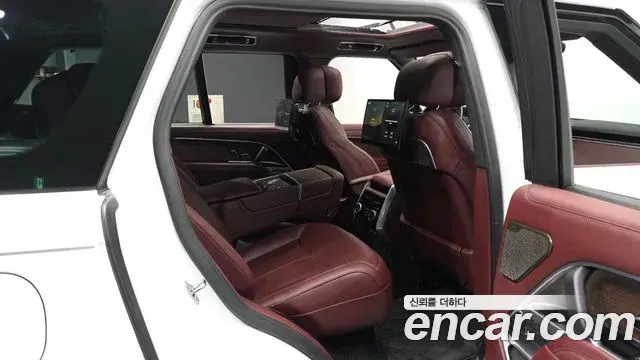 Land Rover Range Rover 2025 — Photo 15/20
