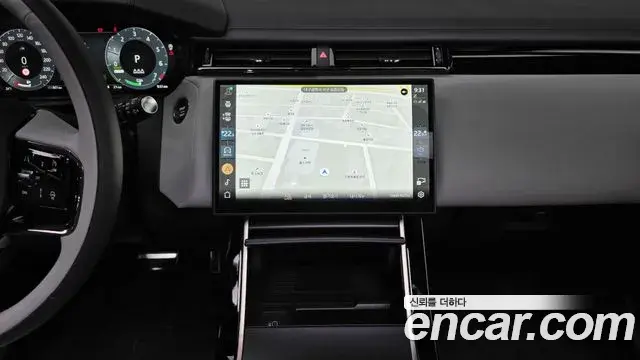 Land Rover Range Rover Velar 2025 — Photo 14/20