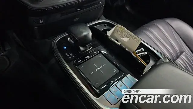 Lexus LS500h 2018 — Фото 9/20