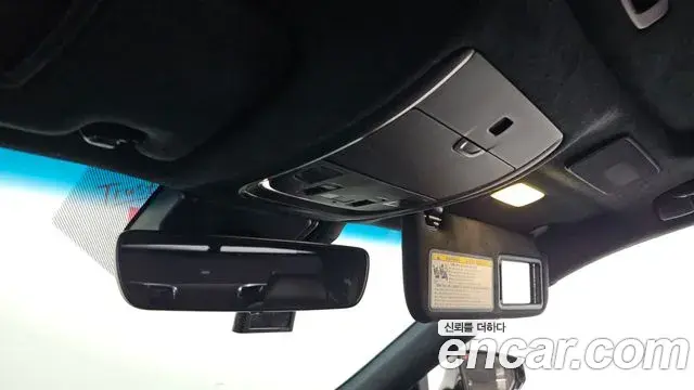 Lexus LS500h 2018 — Şəkil 9/34