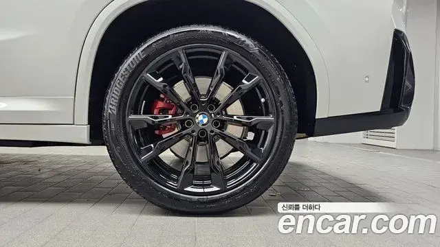 BMW X4 2025 — Şəkil 13/31