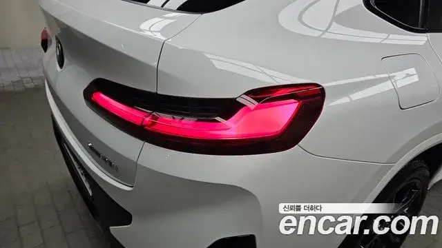 BMW X4 2025 — Şəkil 10/31