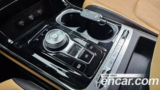 Kia Carnival 2020 — Фото 9/20