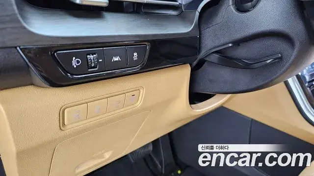 Kia Carnival 2020 — Фото 19/20